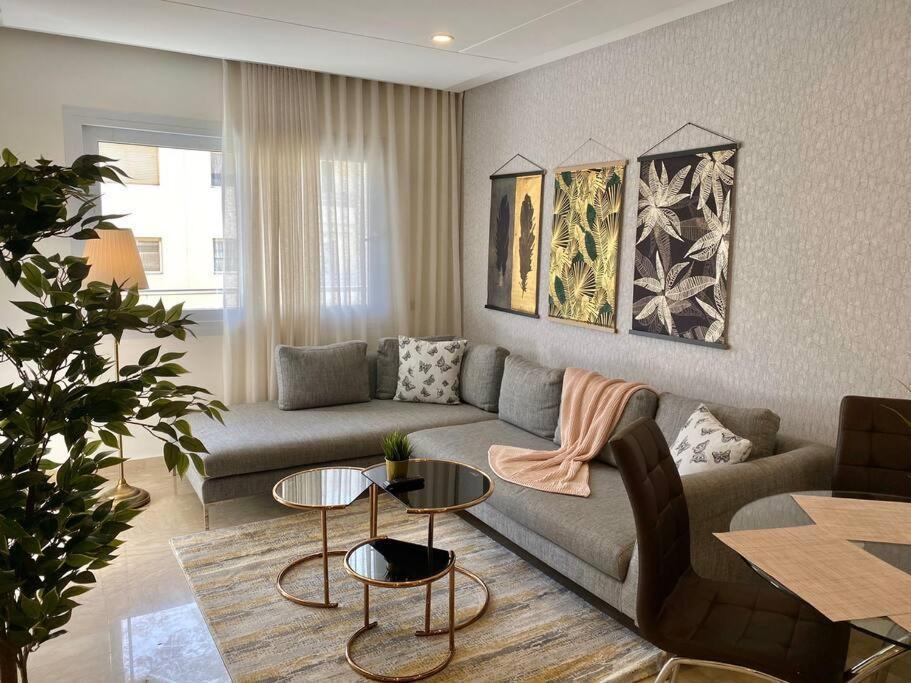 Cosy Triangle D Or Bourgogne - By Appartali Casablanca Bagian luar foto